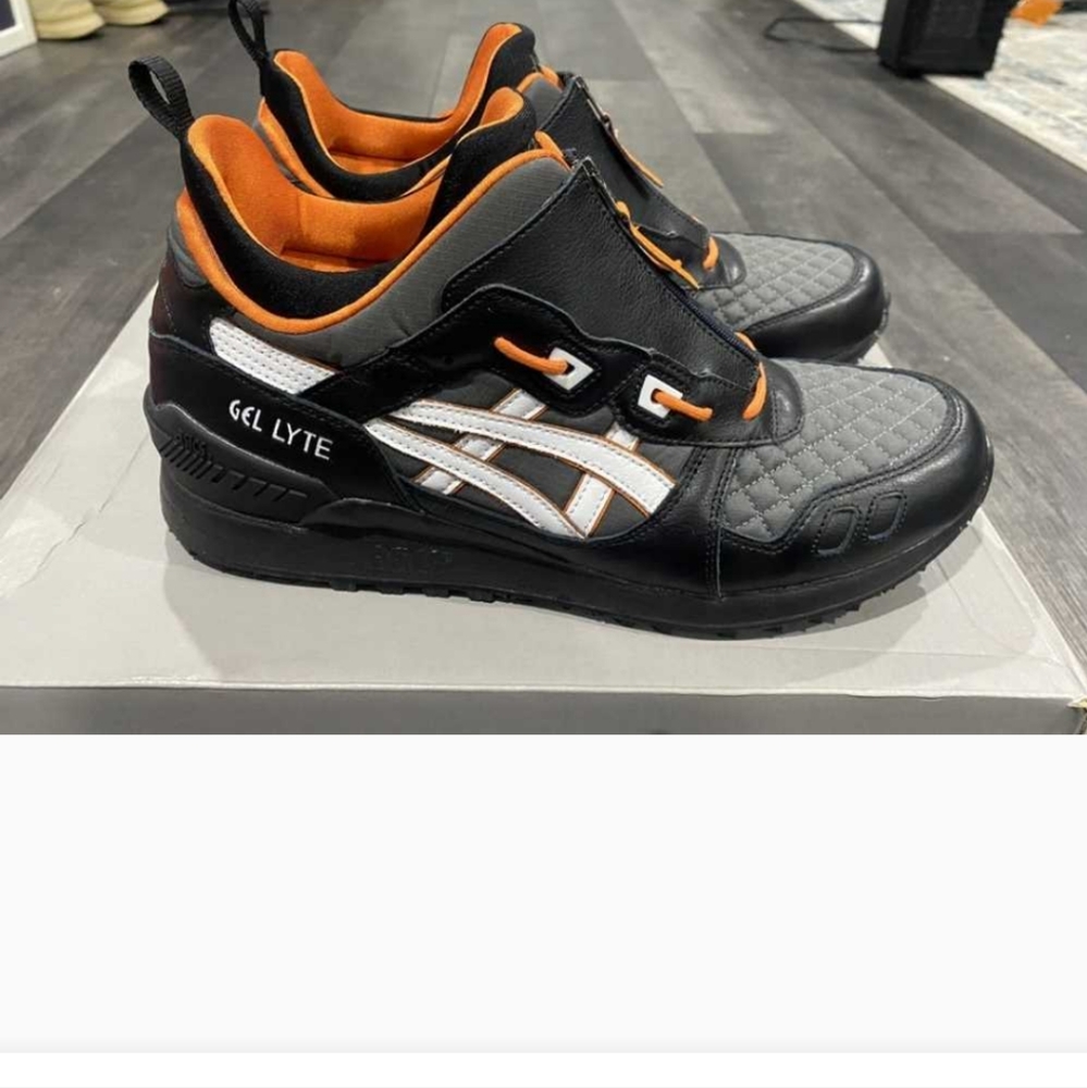 Men's Asics Sneakers